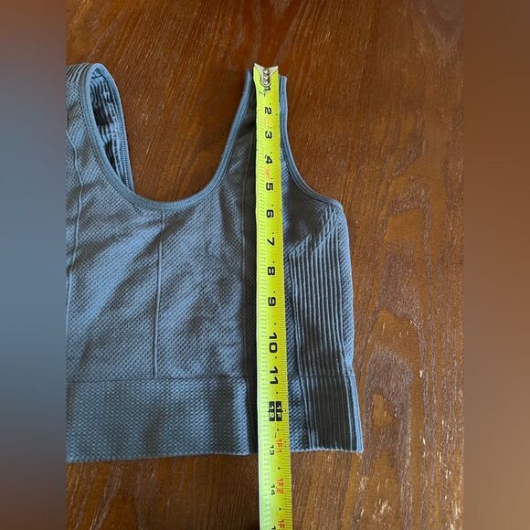 Gymshark || Unpadded Cropped Gray Sleeveless Gym Ribbed Sports Bra Sz S - Picture 5 of 5